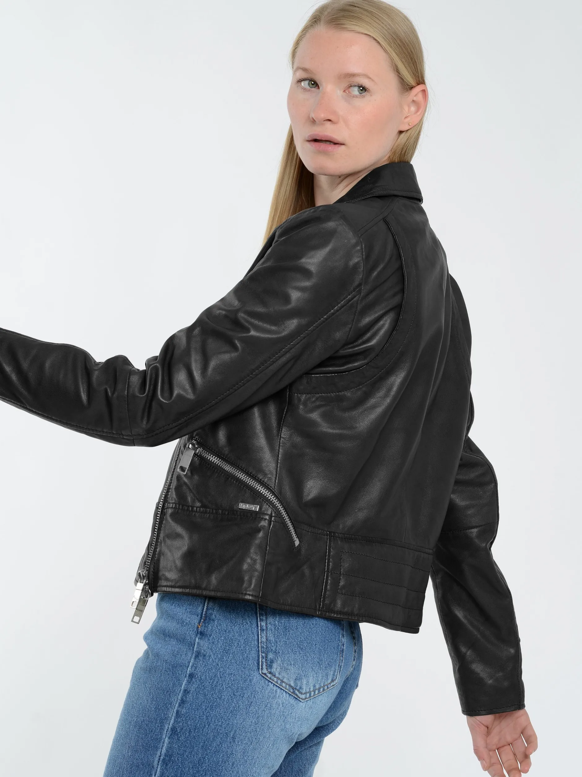 Maze Damen Lederjacke in schwarz
