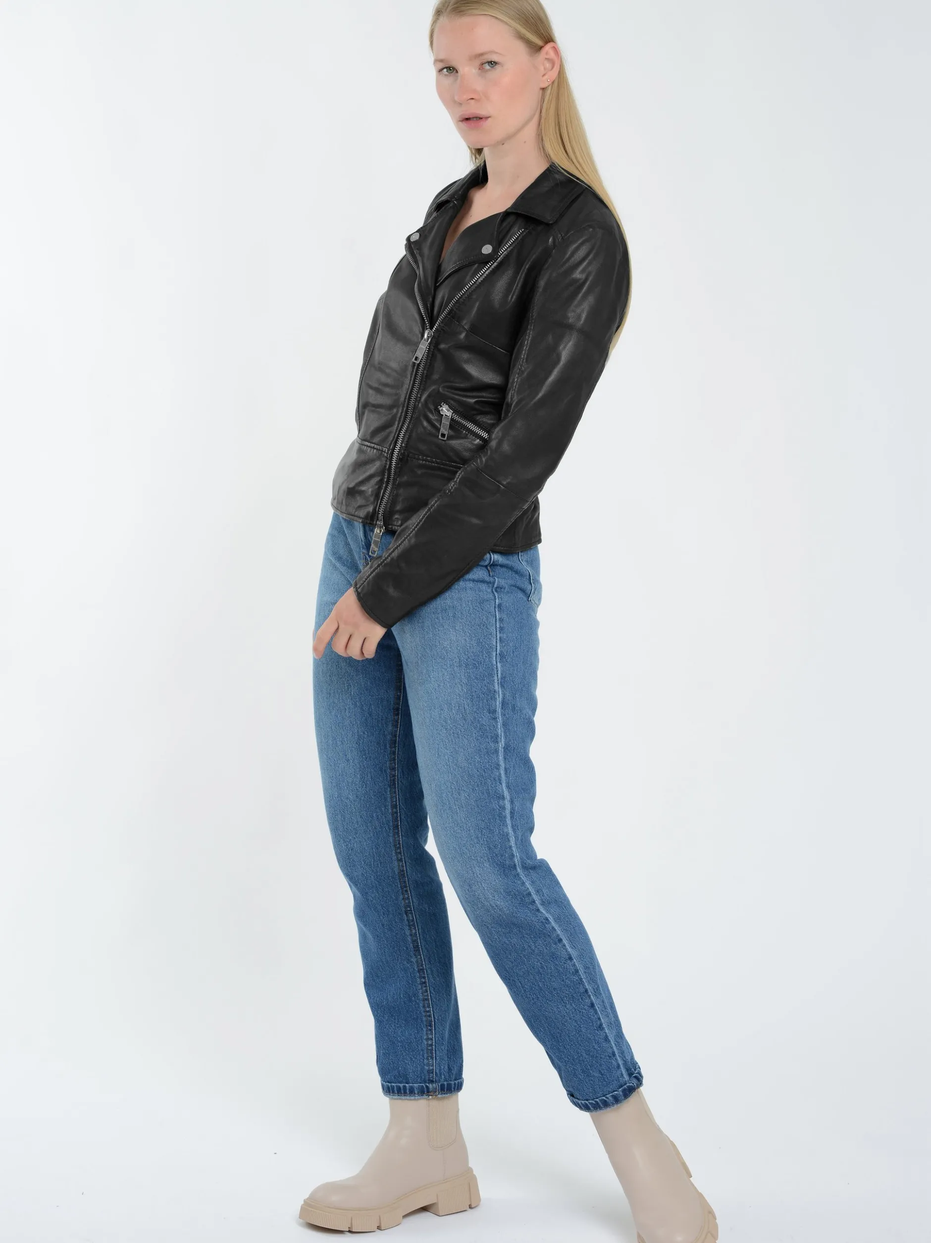 Maze Damen Lederjacke in schwarz