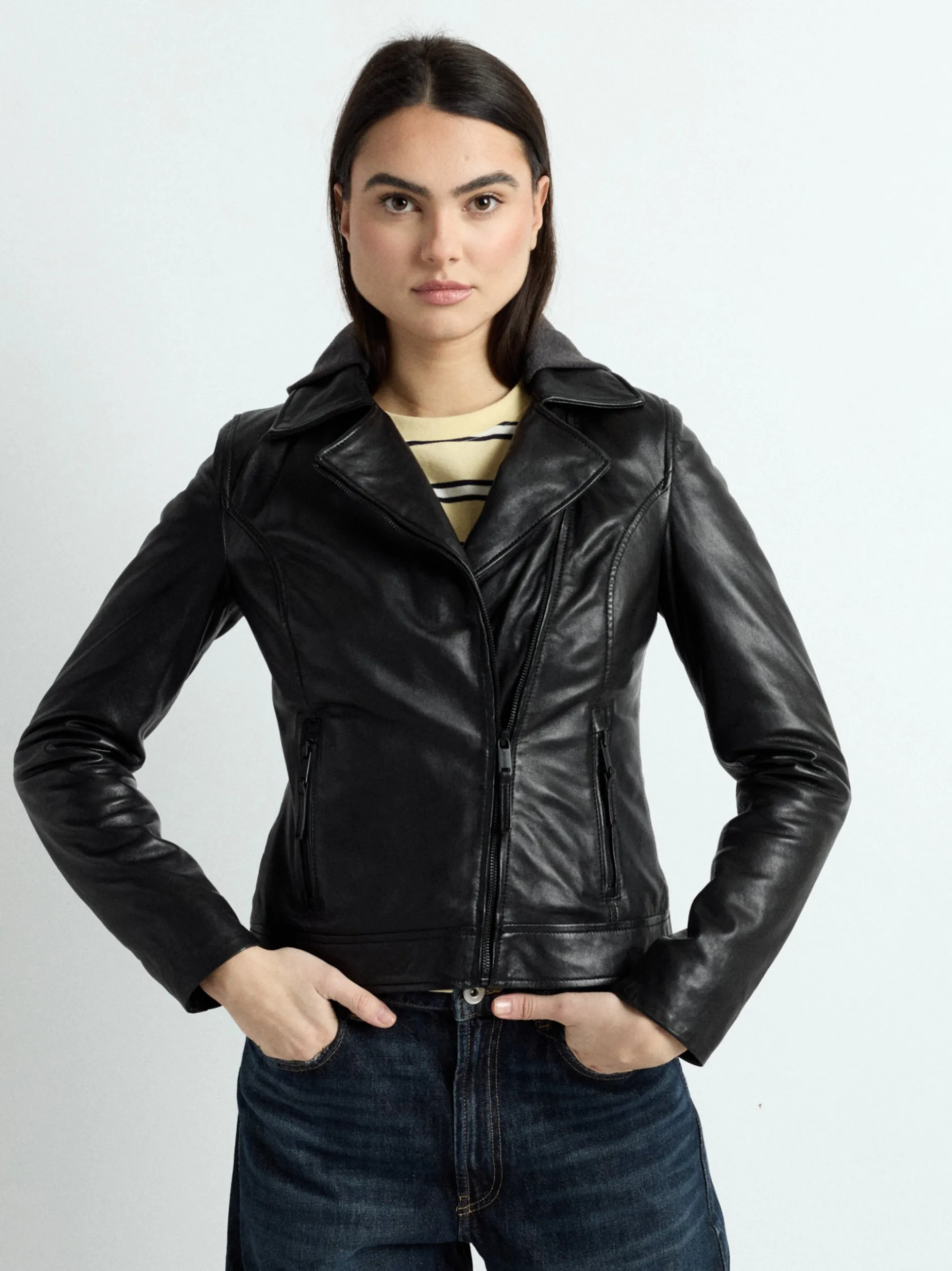 Mustang Damen Lederjacke in schwarz