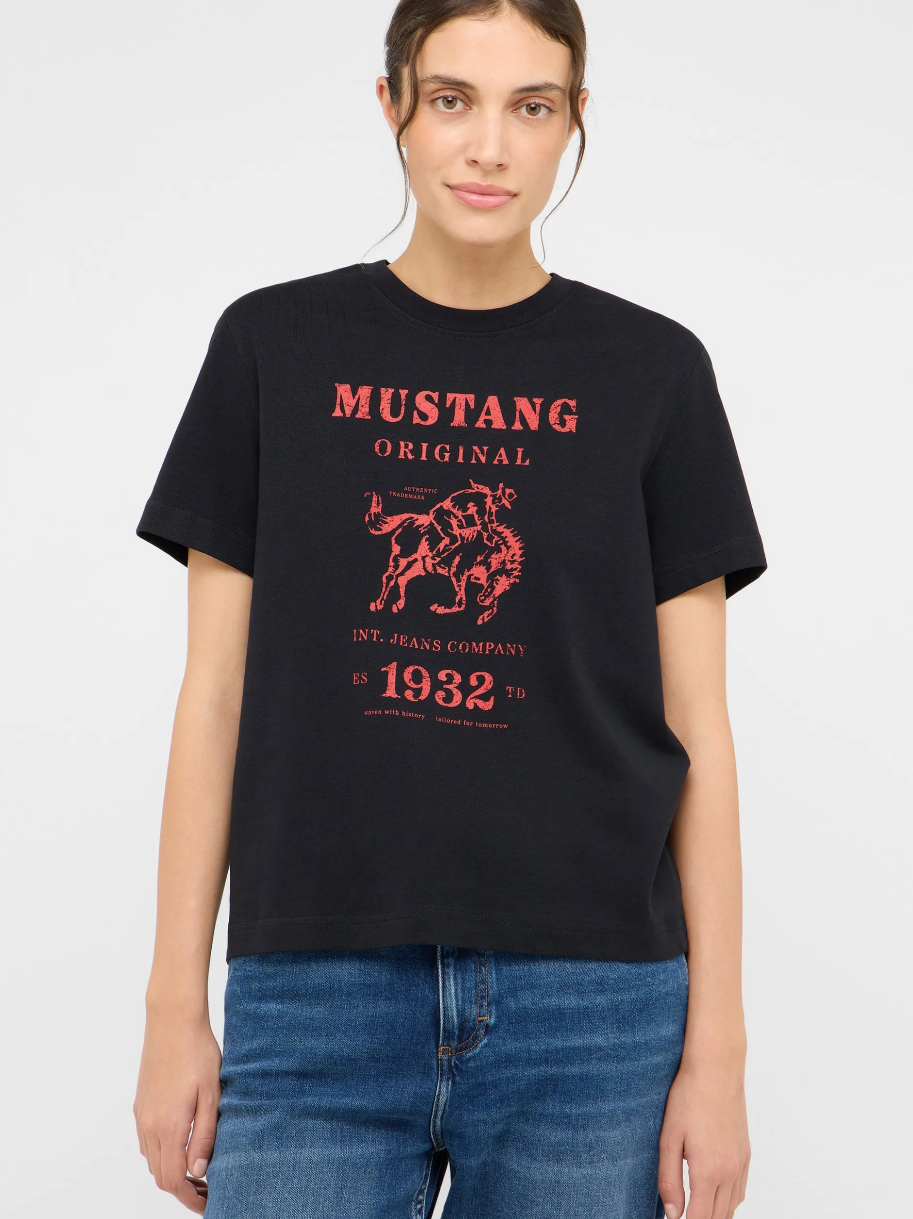 Mustang Damen T-Shirt in schwarz - Ausschnitt: Rundhals