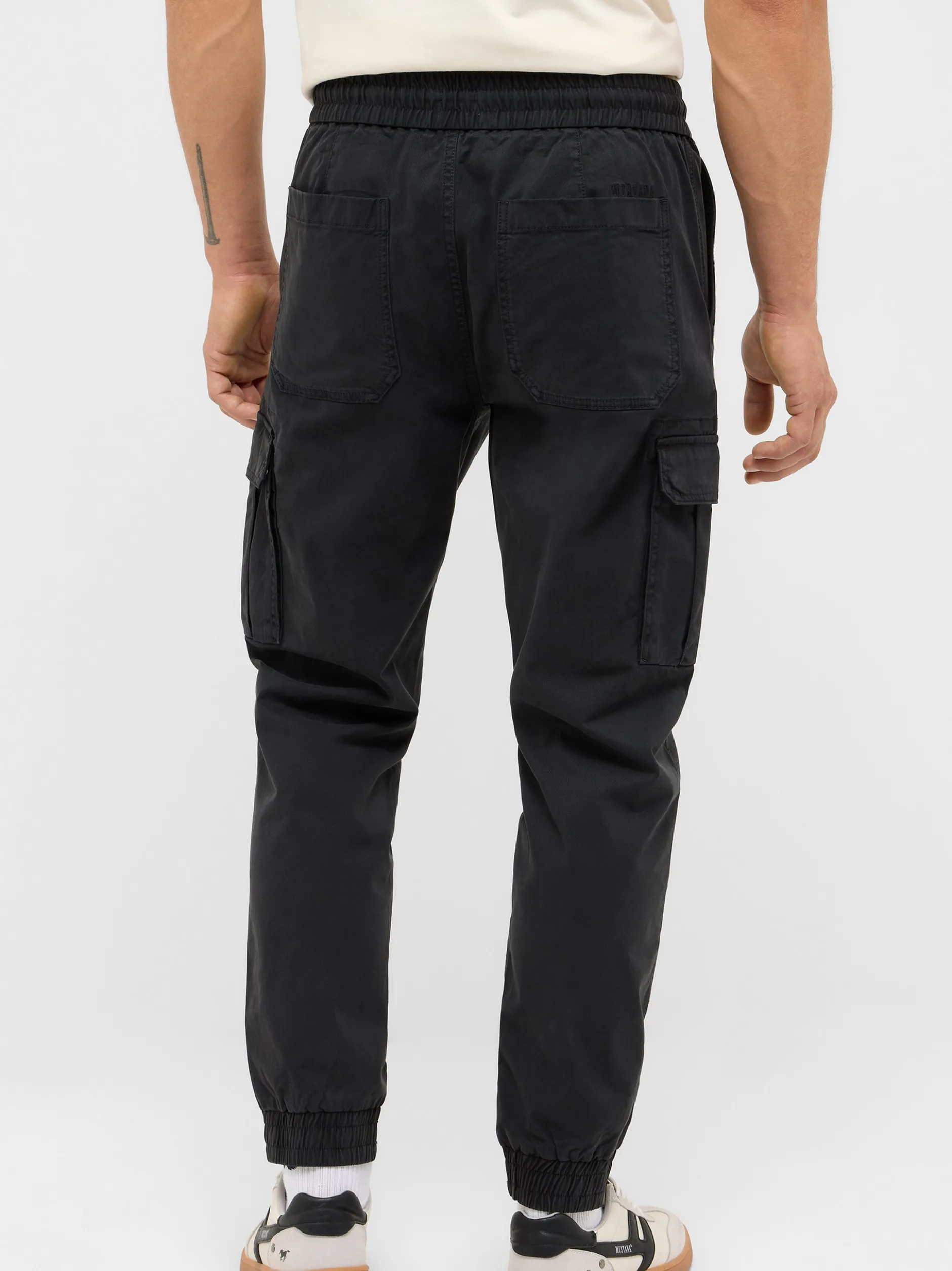 Mustang Herren Cargo Hose in schwarz