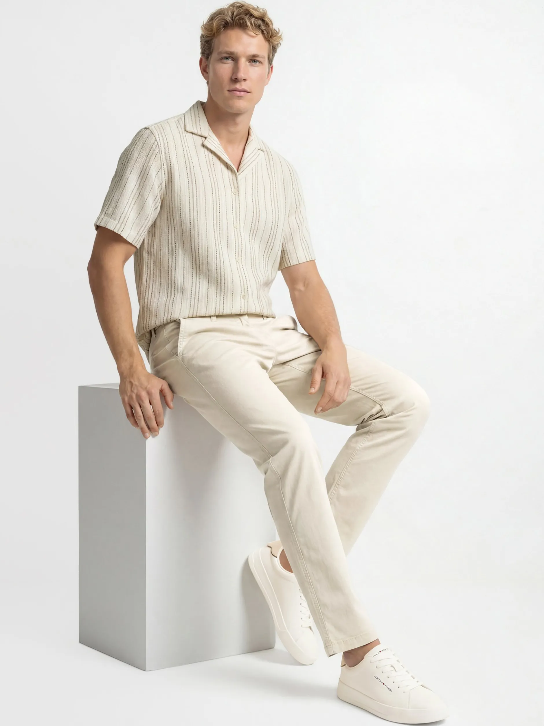 Nils Sundström Herren Chino in sand - Länge: lang