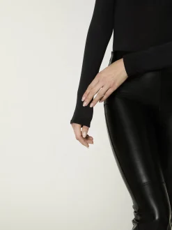 nurdie Damen Body mit Glitzer-Abschluss - NUR DIE x KILIAN KERNER in schwarz
