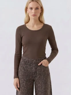 Oui Damen Langarmshirt in braun - Ausschnitt: Rundhals