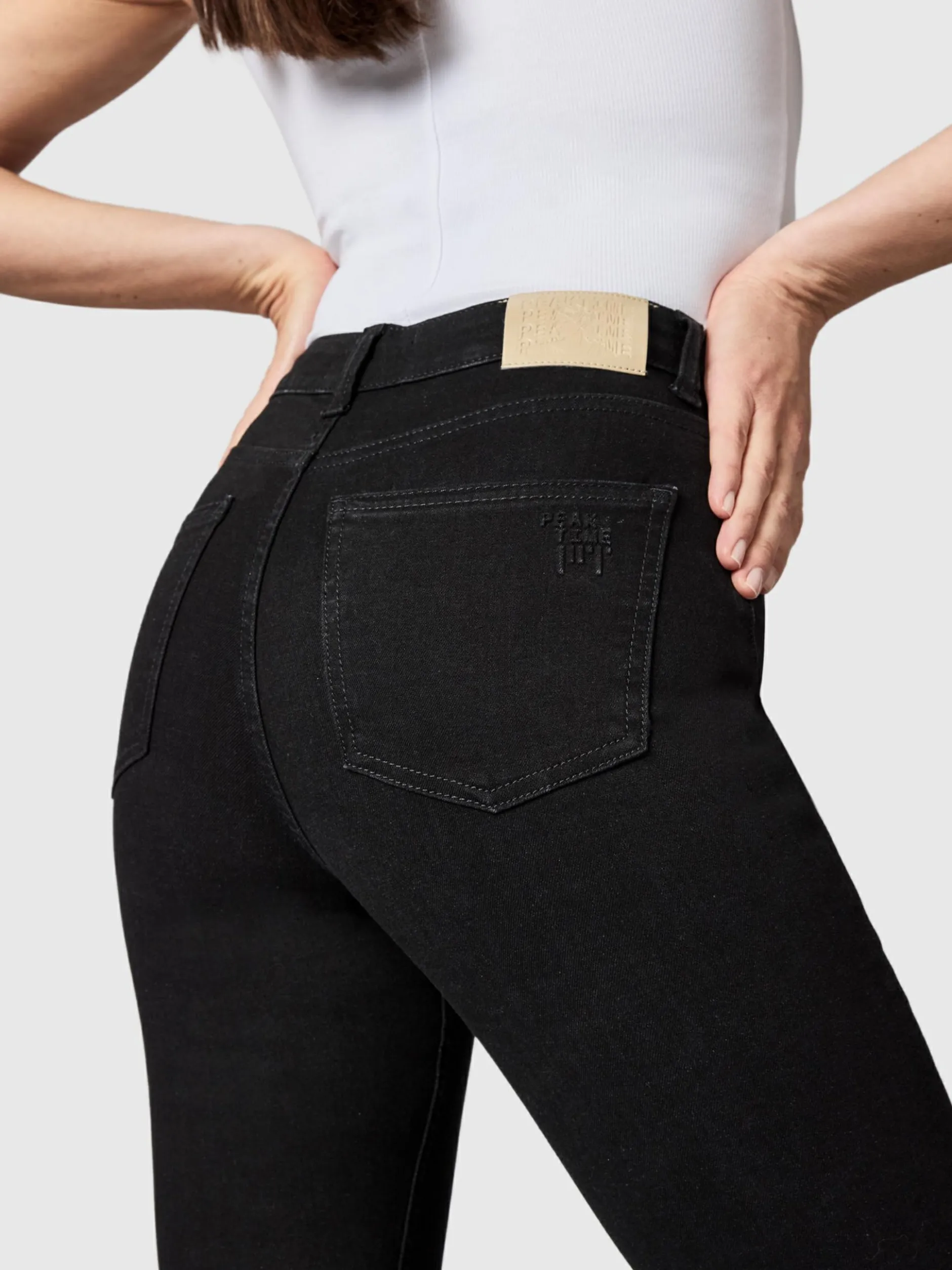 Peak Time Damen Straight-Jeans - Galaxa in schwarz
