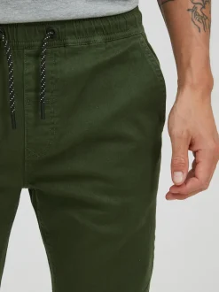 11 Project Herren Chinohose - PRGaetano in grün