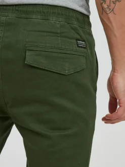 11 Project Herren Chinohose - PRGaetano in grün