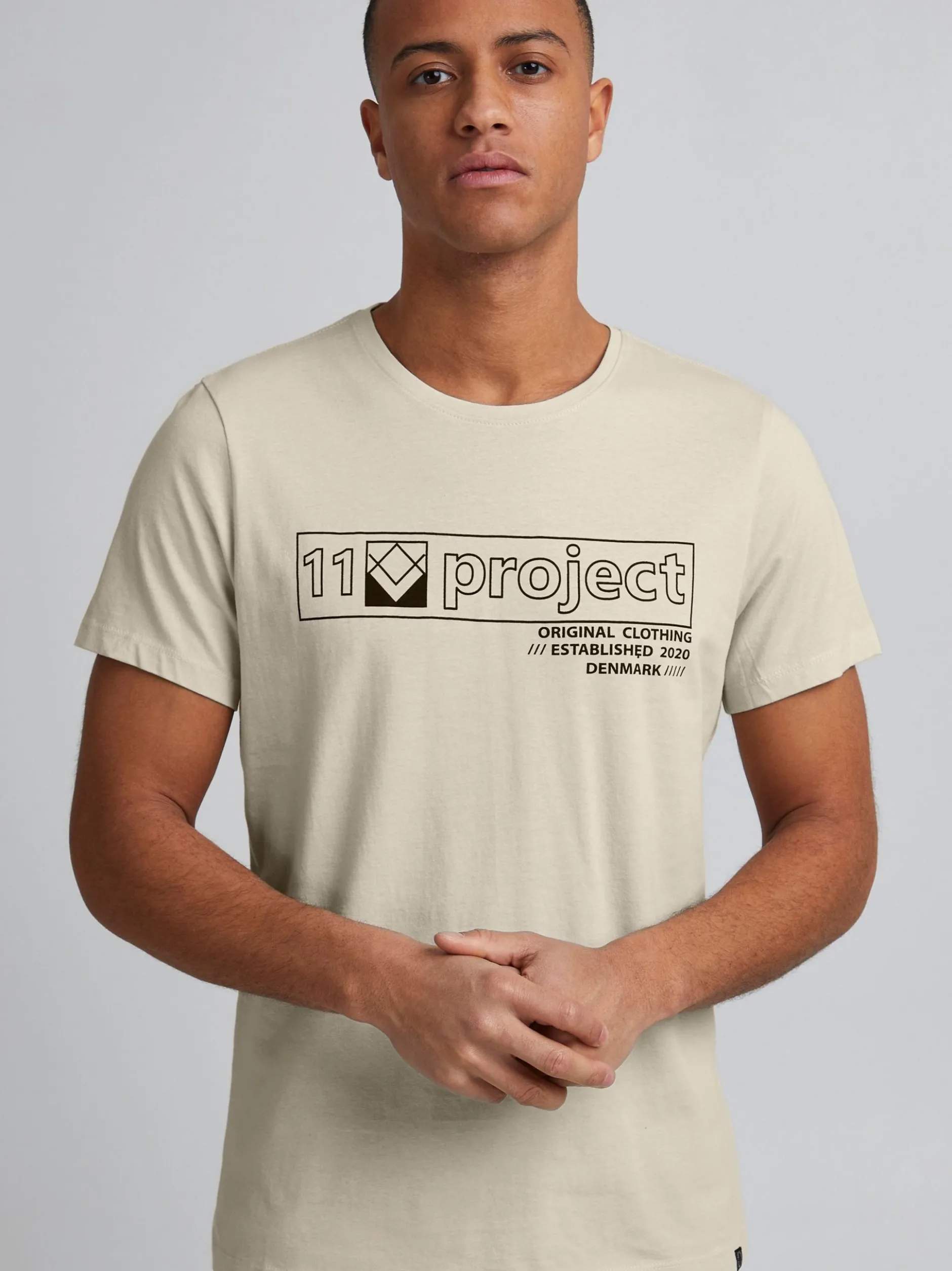 11 Project Herren T-Shirt - PRMattis in beige