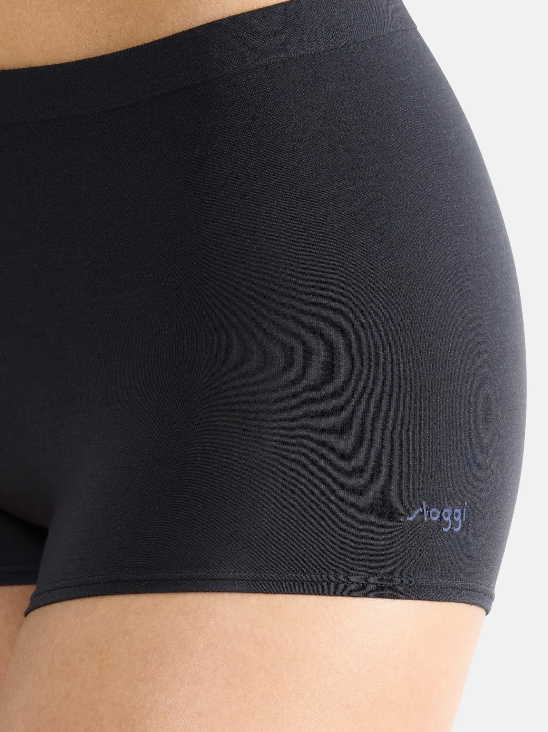 sloggi Damen Short Slip - 4er Pack GO Sense in schwarz