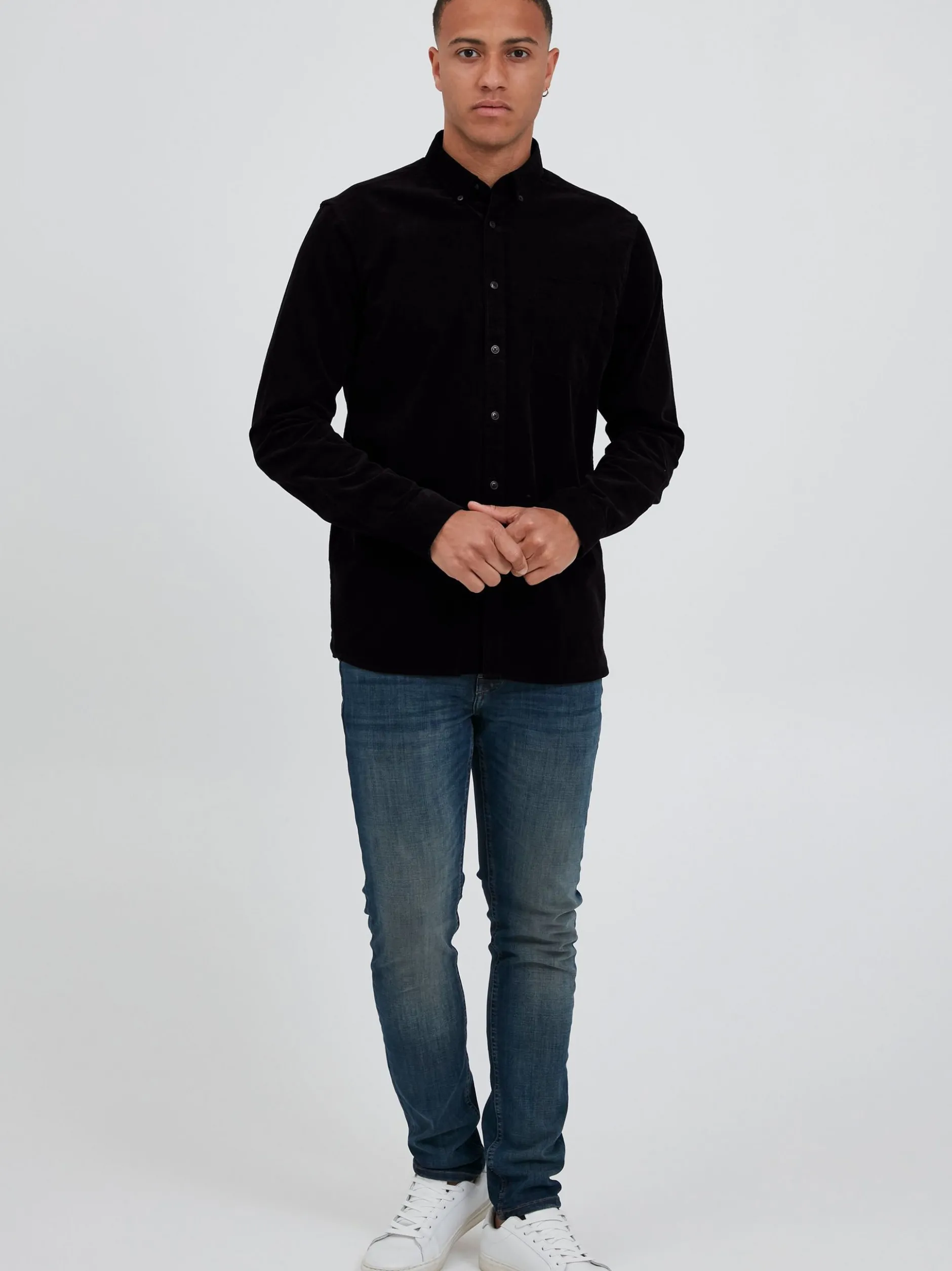 Solid Herren Langarmhemd - SDJuan in schwarz