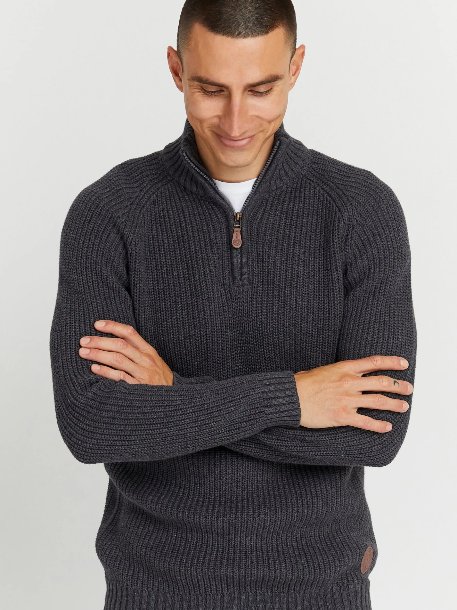 Solid Herren Troyer - SDXenox in grau