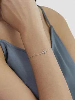 s.Oliver Damen Armband - Sparkle Cross in silber