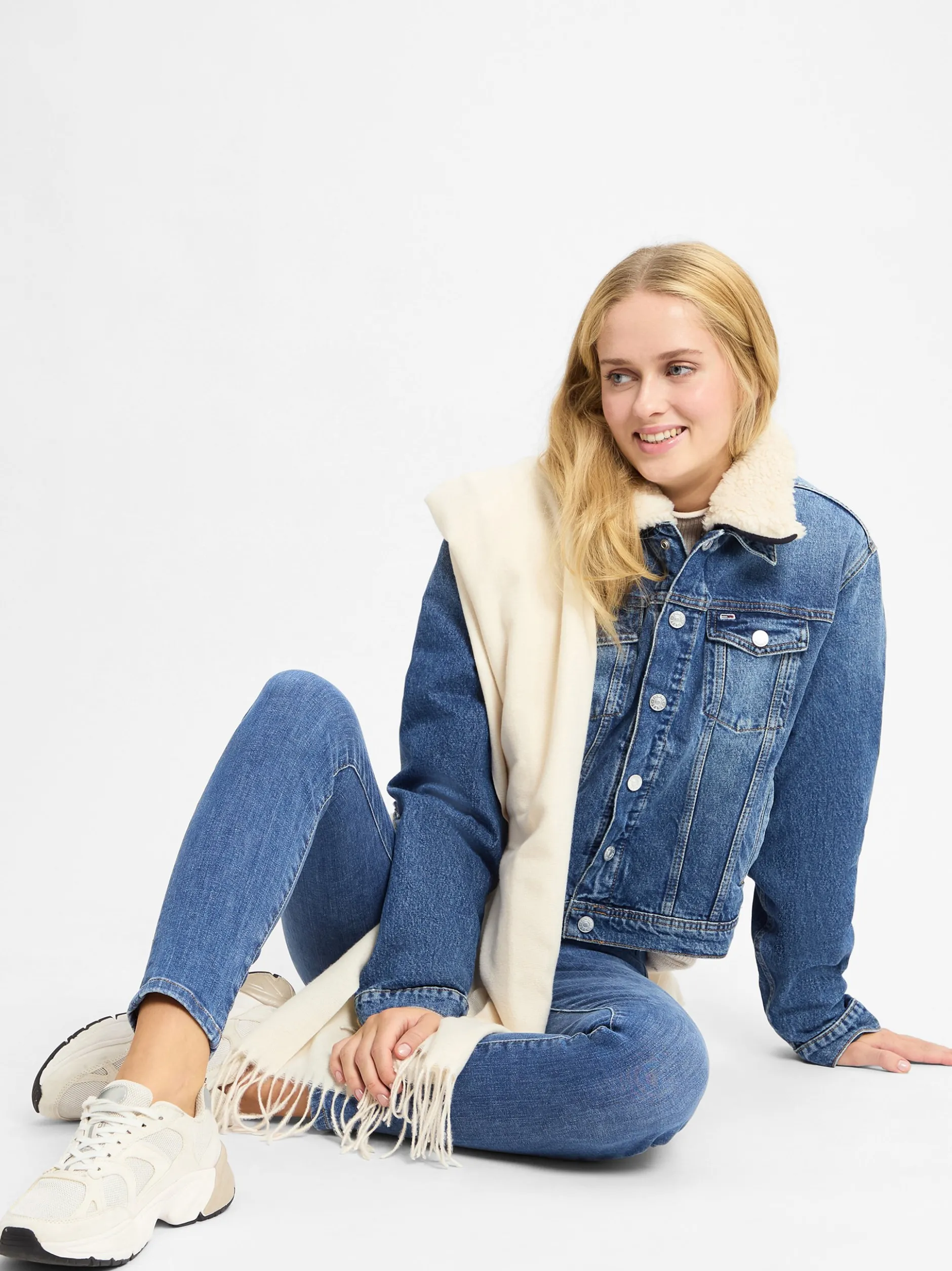 Tommy Jeans Damen 3-in-1 Jeansjacke in medium stone