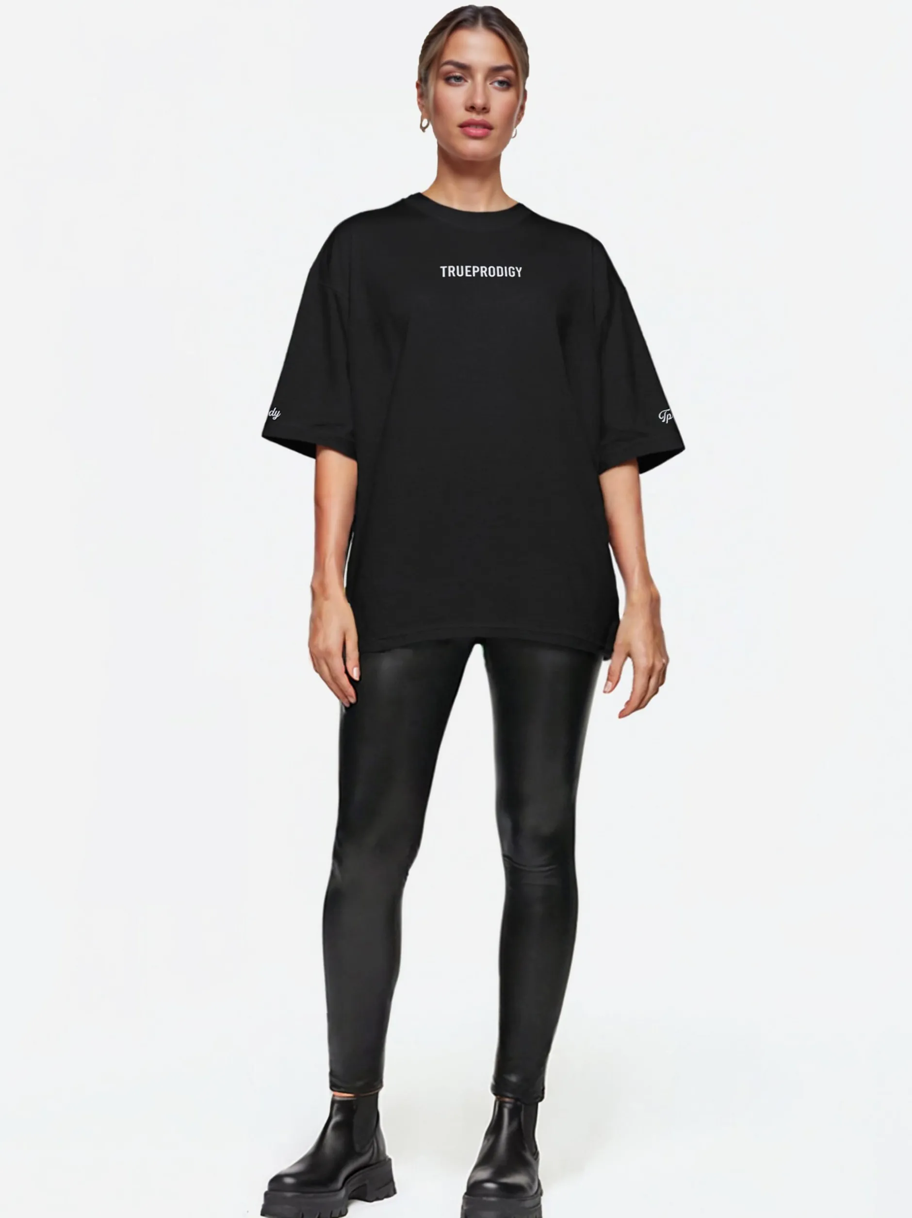 Trueprodigy Damen Oversize-Shirt - Kai F in schwarz