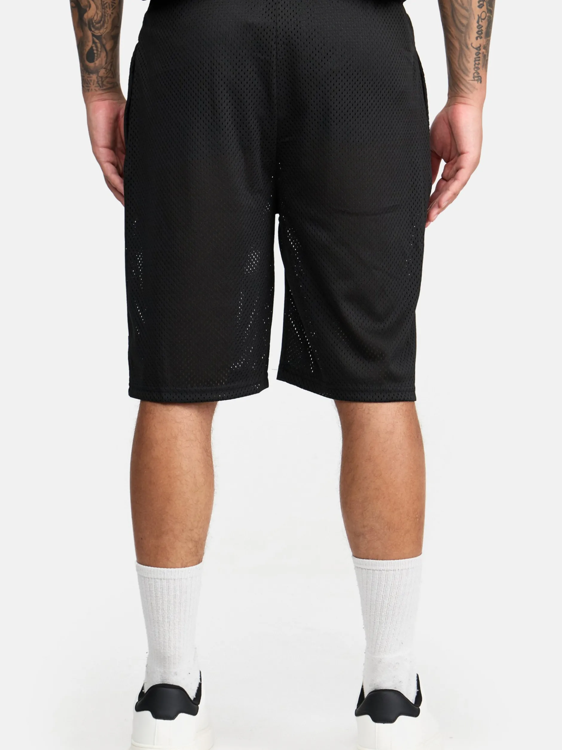 Trueprodigy Herren Shorts - Allen in schwarz