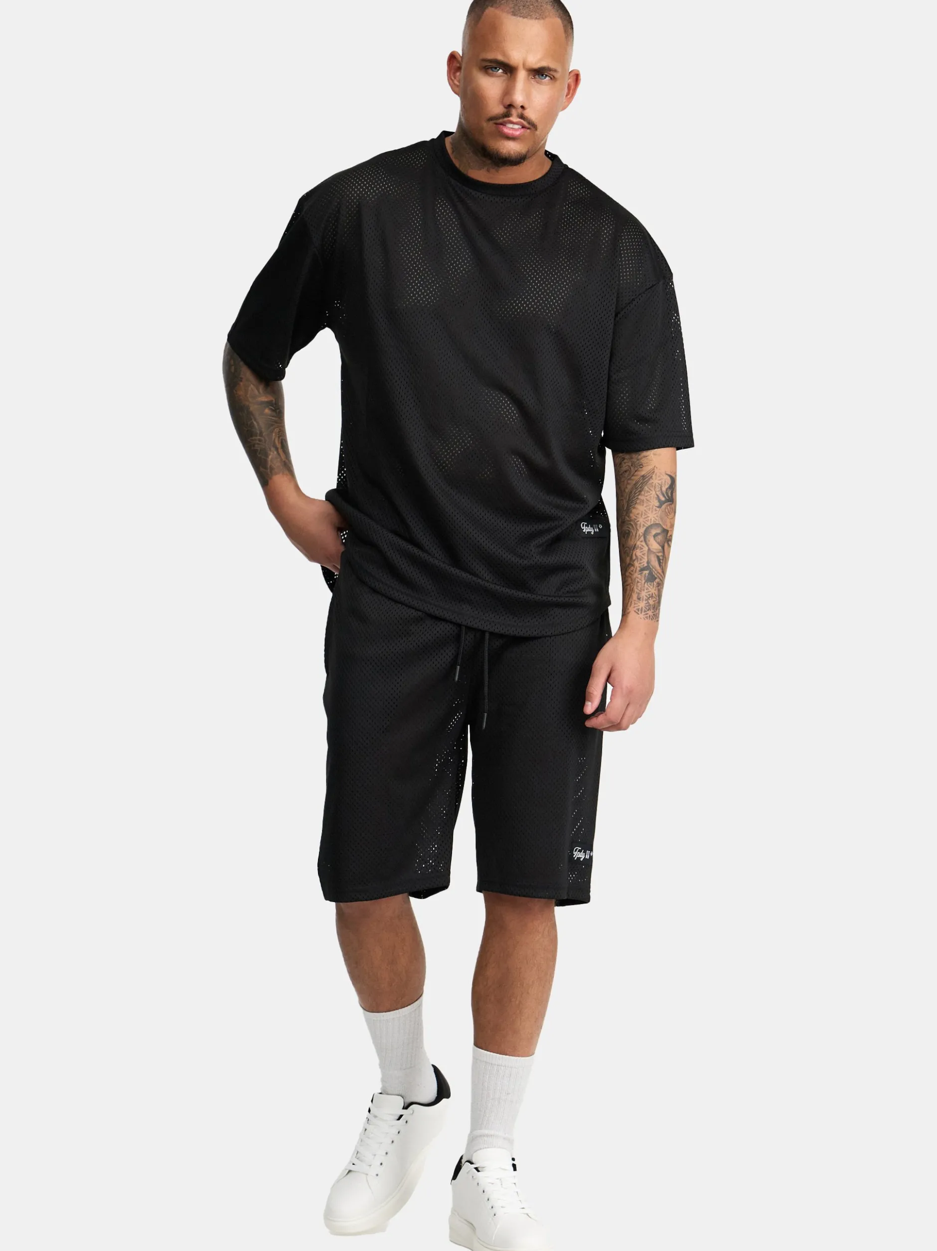 Trueprodigy Herren Shorts - Allen in schwarz