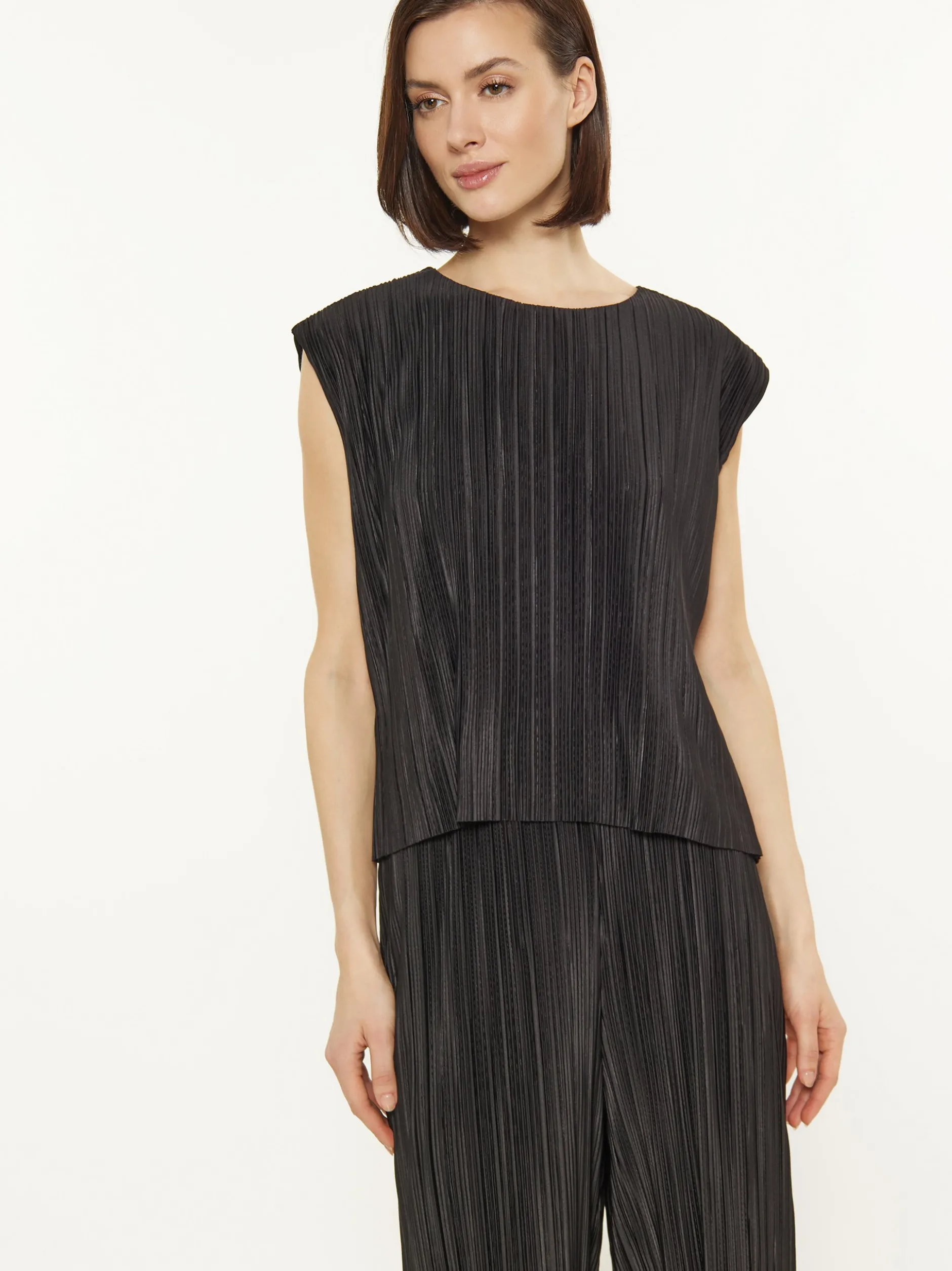 Usha Damen Bluse in schwarz - Ausschnitt: Rundhals