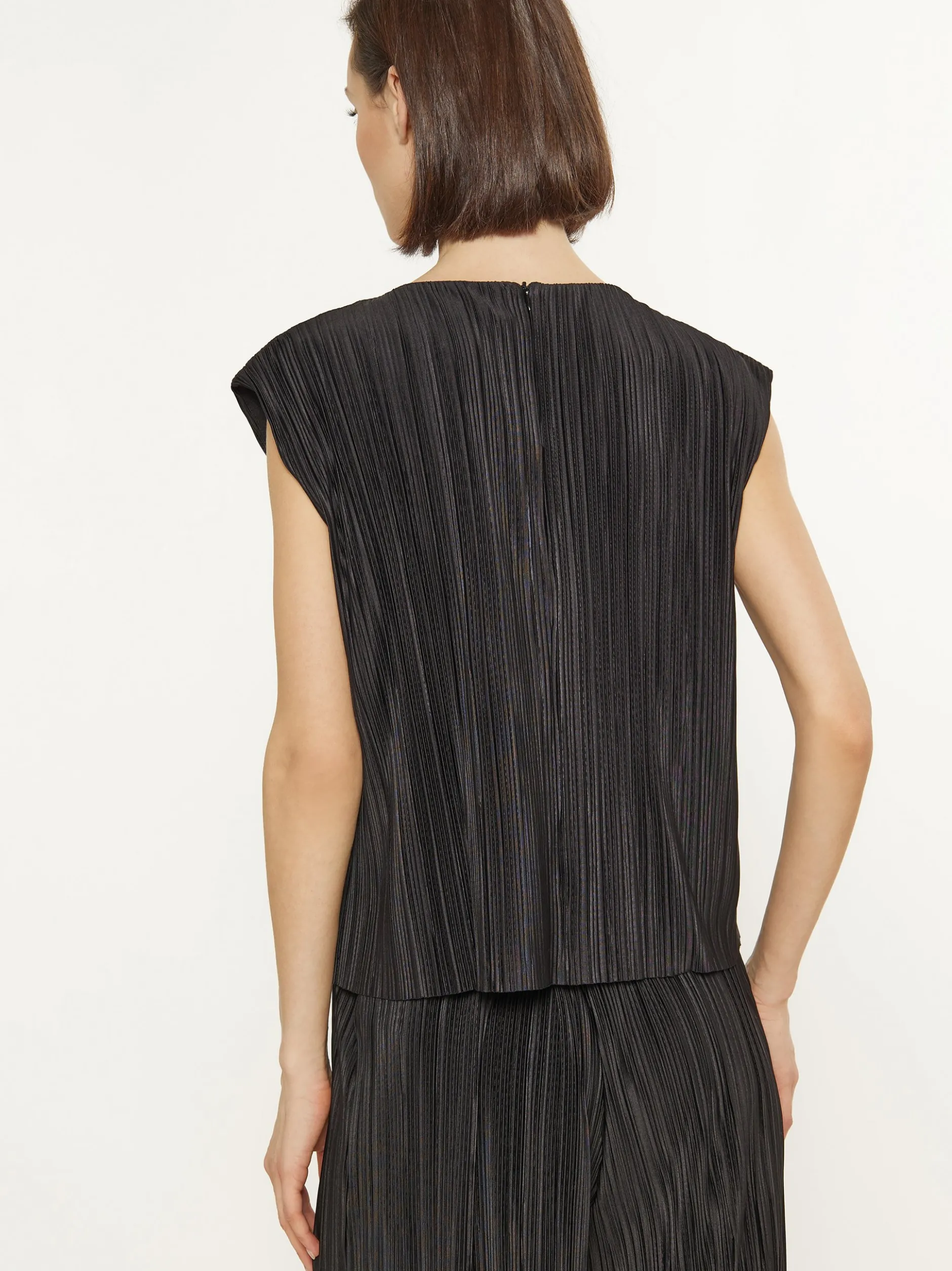 Usha Damen Bluse in schwarz - Ausschnitt: Rundhals