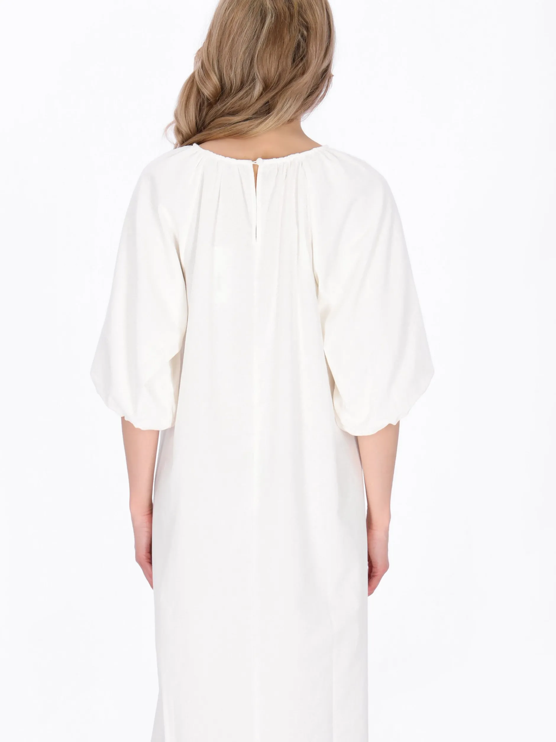 Usha Damen Kleid in weiß - Ausschnitt: Rundhals
