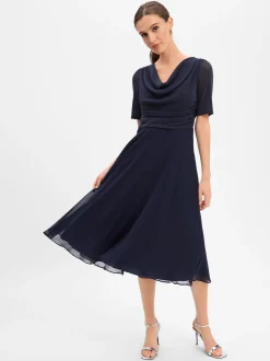 Vera Mont Damen Chiffonkleid in marine - Ärmel: kurzarm